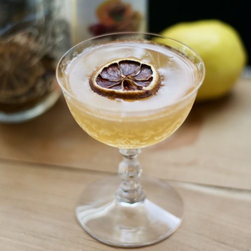 Frutta e Noci Gin Cocktail with Garnish