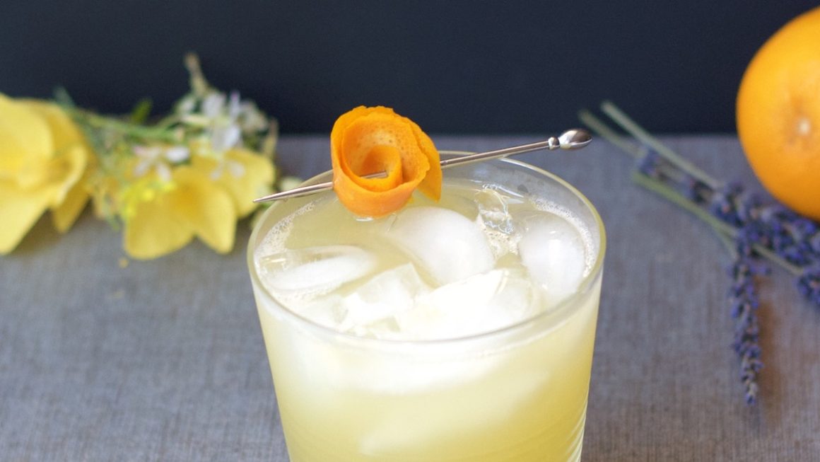Sweet Citrus and Flowers Gin Cocktail FI